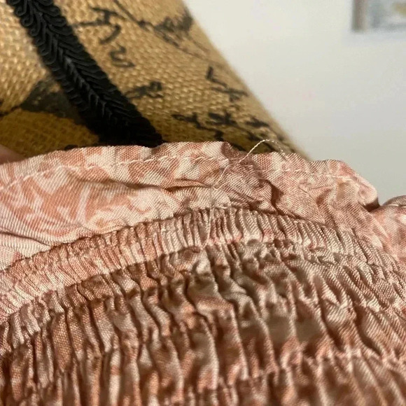 NWOT Urban Outfitters Smocked Off The Shoulder Midi Dress Pink Women’s Medium - Picture 7 of 16